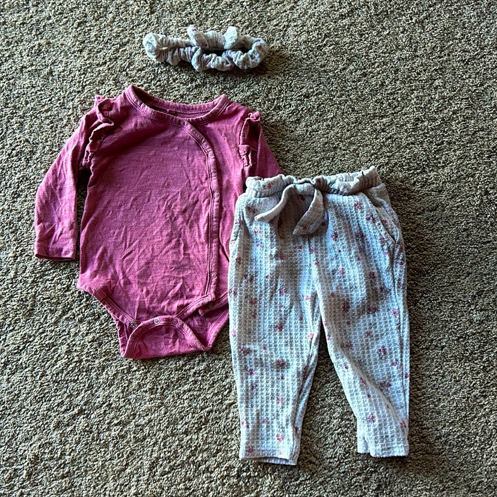Adorable pink/purple set